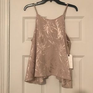 NWT!! Leith Open back shirt
